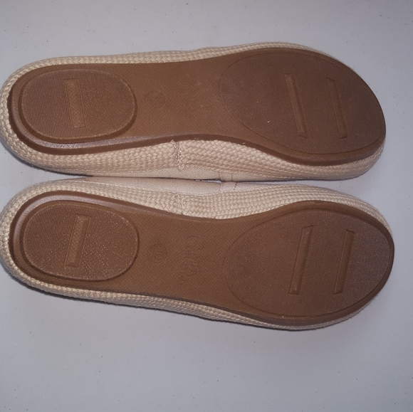 Shoes - Picture 2 of 2